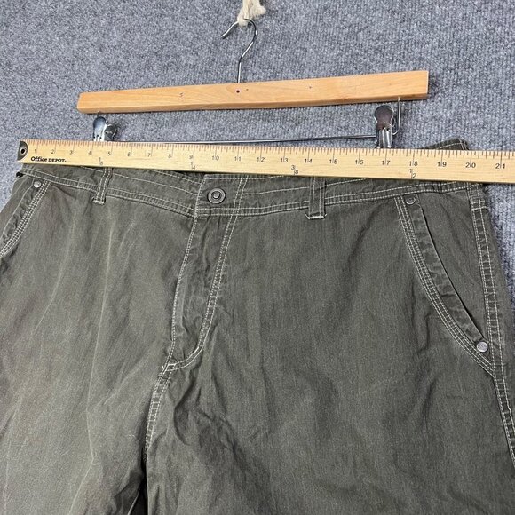 KÜHL Men's Olive "Vintage Patina Dye" Cotton Blend Hiking Shorts - Size 40 - Picture 4 of 6